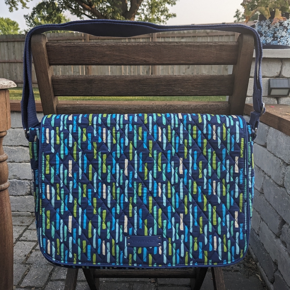 Vera Bradley Messenger Katalina Blues